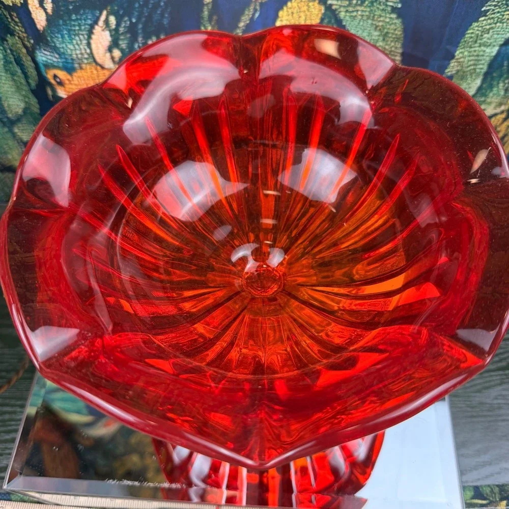 L.E. Smith Amberina Glass‎ Pedestal Bowl MCM Scalloped Ribbed Red Orange Vintage